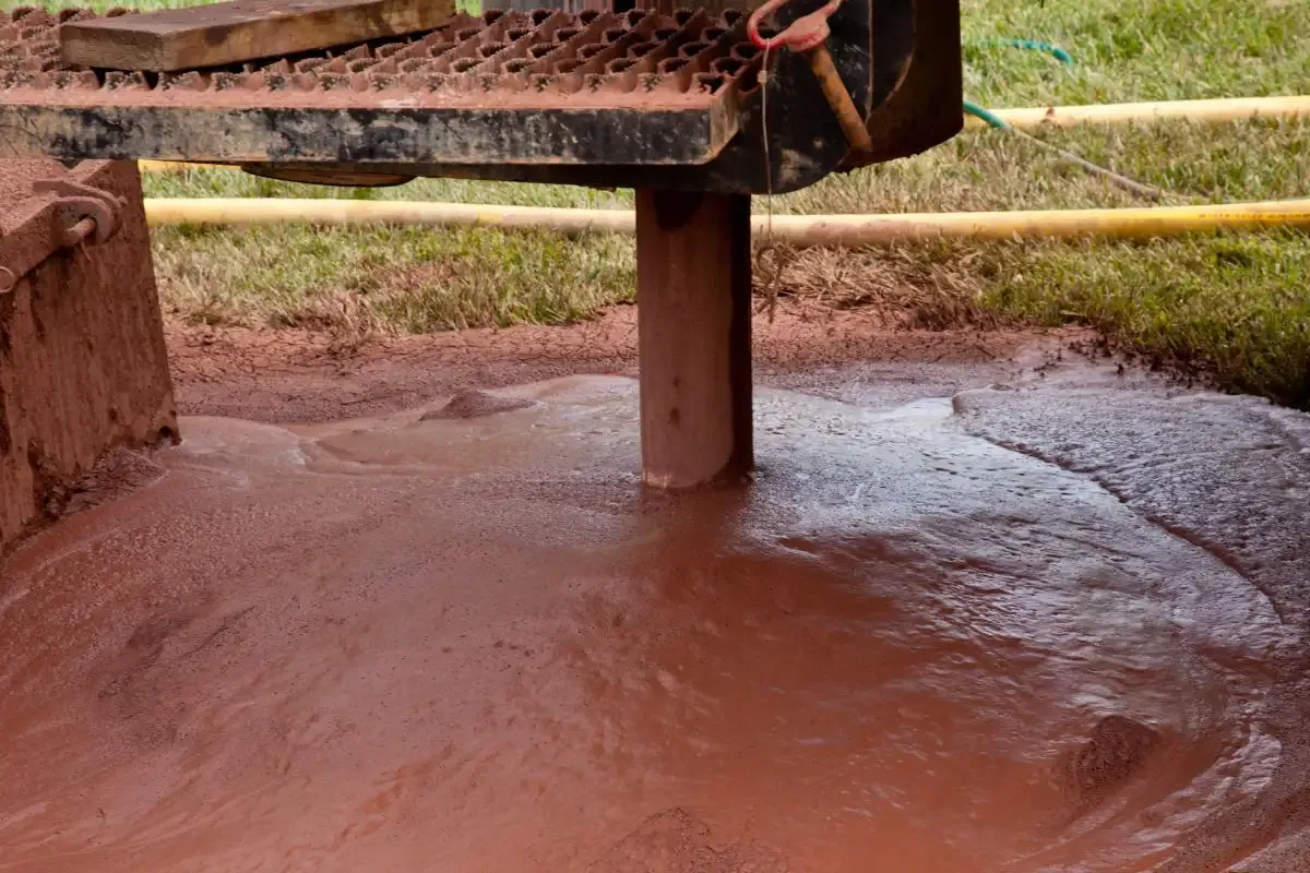 Geothermal drilling techniques: air, mud and PDC