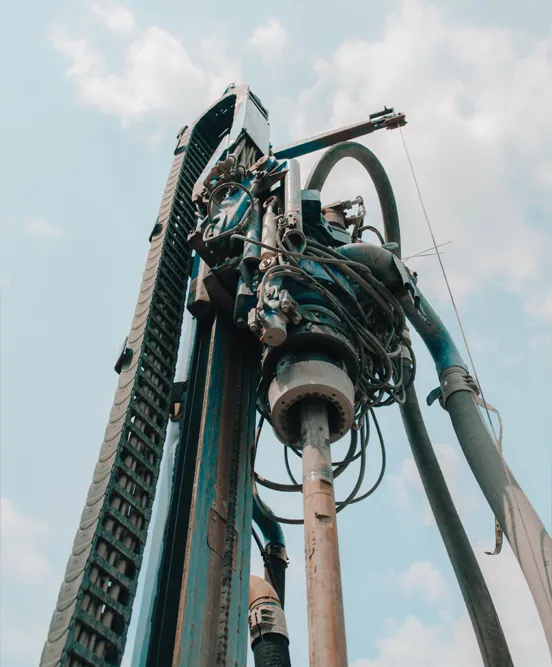 une foreuse géothermique de chez well done drill en Belgique